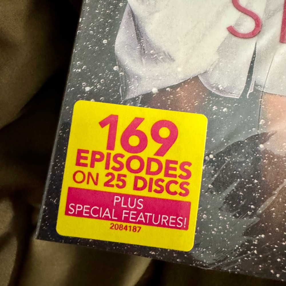 Girlfriends The Complete Series DVD Box Set - Picture 2 of 3